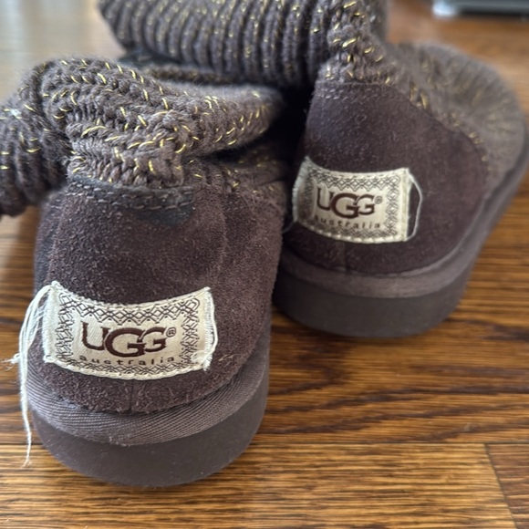 Brown Ugg cardy boots , used but in good condition - Picture 4 of 5